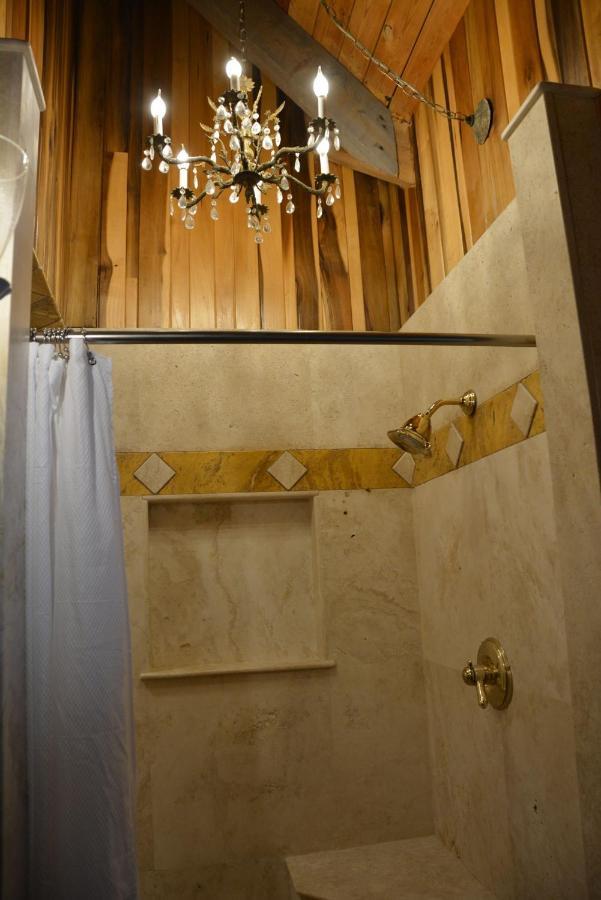 Altamont Lodge Newland エクステリア 写真