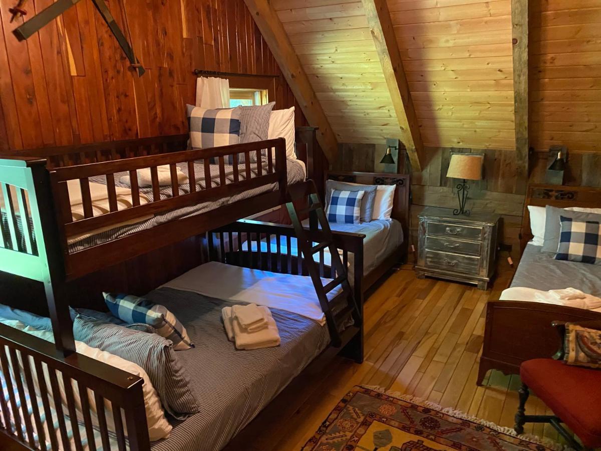 Altamont Lodge Newland エクステリア 写真